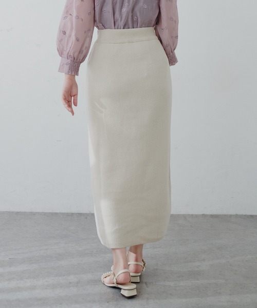 natural couture(ナチュラルクチュール)の「【セットアップ可能】シンプルニットタイトスカート(スカート・レディース・オフホワイト/スミクロ/ライトベージュ・FREE)」の13枚目の写真