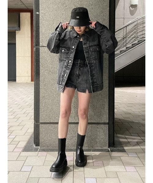 ENVYM（アンビー）の「オーバーサイズ２ｗａｙＪＫ（デニムジャケット・レディース・ブラック/ブルー・FREE）」の7枚目の写真