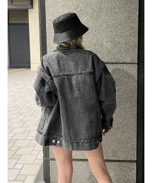 ENVYM（アンビー）の「オーバーサイズ２ｗａｙＪＫ（デニムジャケット・レディース・ブラック/ブルー・FREE）」の8枚目の写真