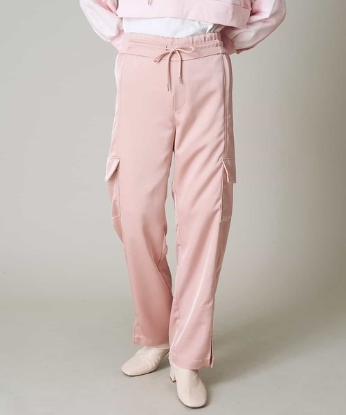 A de a.v.v（アードアー・ヴェ・ヴェ）の「［SET UP対応］サテンカーゴパンツ（カーゴパンツ・レディース・ライトピンク/グリーン/アイボリー・36/38）」の3枚目の写真