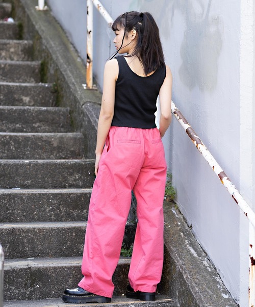 X-girl（エックスガール）の「MILLS LOGO TANK TOP（タンクトップ・レディース・ホワイト/ブラック/パープル/ライトグリーン・S/M）」の16枚目の写真