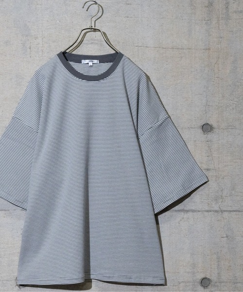 JOHN'S CLOSET(ジョンズクローゼット)の「【13】マイクロボーダーポンチBIGTシャツ(Tシャツ/カットソー・メンズ・ブラック/ブラック系その他/グリーン系その他/チャコールグレー・LARGE/MEDIUM)」の1枚目の写真