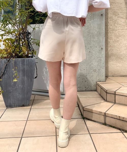 OLIVE des OLIVE（オリーブデオリーブ）の「すっきり美脚ショートパンツ（その他パンツ・レディース・ブラック/ベージュ/アイボリー・FREE）」の11枚目の写真