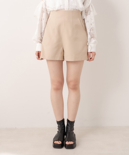 OLIVE des OLIVE（オリーブデオリーブ）の「すっきり美脚ショートパンツ（その他パンツ・レディース・ブラック/ベージュ/アイボリー・FREE）」の10枚目の写真