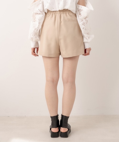 OLIVE des OLIVE（オリーブデオリーブ）の「すっきり美脚ショートパンツ（その他パンツ・レディース・ブラック/ベージュ/アイボリー・FREE）」の8枚目の写真