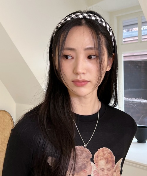 by muni:r(バイ ムニール)の「ハイティーンチェックヘアバンド(カチューシャ・レディース・ブラック/ピンク/ブルー・FREE)」の5枚目の写真