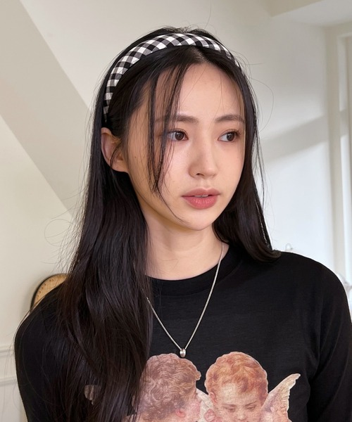 by muni:r(バイ ムニール)の「ハイティーンチェックヘアバンド(カチューシャ・レディース・ブラック/ピンク/ブルー・FREE)」の6枚目の写真