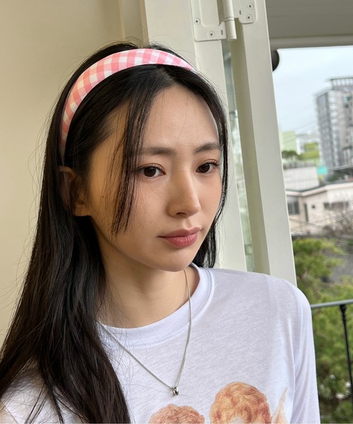 by muni:r(バイ ムニール)の「ハイティーンチェックヘアバンド(カチューシャ・レディース・ブラック/ピンク/ブルー・FREE)」の13枚目の写真