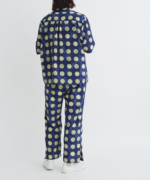 I am I in fact... トップス I am I in fact（アイアムアイインファクト）の「MOON DOT