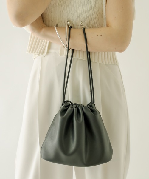 mystic(ミスティック)の「シャーリングミニショルダーBAG(ショルダーバッグ・レディース・ホワイト/ブラック/ブルー・ONE SIZE)」の3枚目の写真