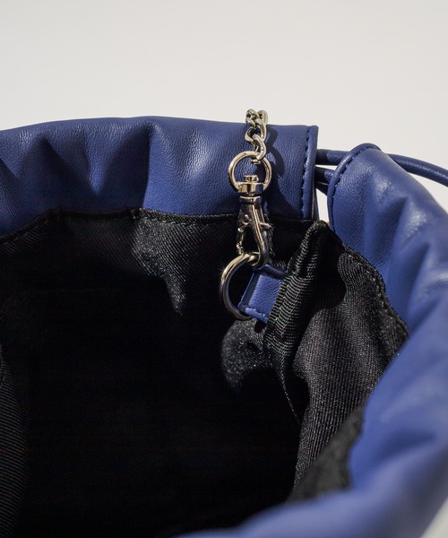 mystic(ミスティック)の「シャーリングミニショルダーBAG(ショルダーバッグ・レディース・ホワイト/ブラック/ブルー・ONE SIZE)」の19枚目の写真