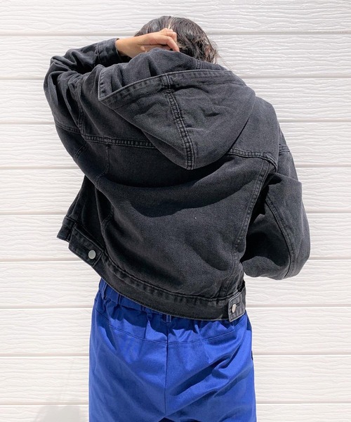 Q（キュー）の「フーディージャケット（ブルゾン・レディース・アイボリー/ブラック・MEDIUM）」の12枚目の写真