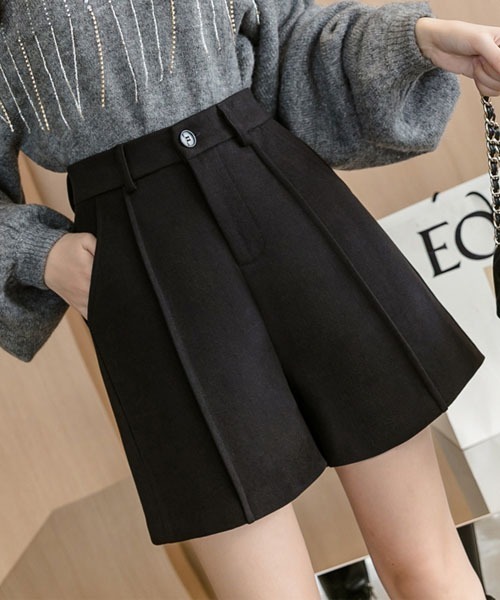 gossip！ロサンゼルス（ゴシップロサンゼルス）の「センタープレスワイド ピーチ起毛ショートパンツ（その他パンツ・レディース・ブラック/ベージュ・S/M/L）」の15枚目の写真