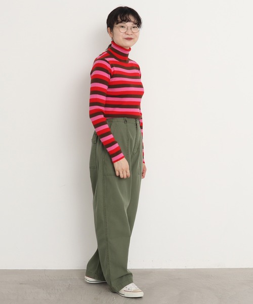CHILD WOMAN(チャイルドウーマン)の「VICTORIA ボーダー細リブタートル(ニット/セーター・レディース・グリーン/ブラック/イエロー/レッド・FREE)」の13枚目の写真