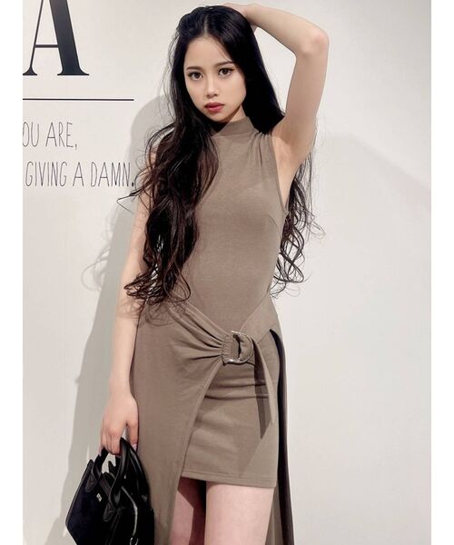 GYDA（ジェイダ）の「レイヤードデザイン ノースリーブワンピース（ワンピース・レディース・ブラック/ベージュ・FREE）」の4枚目の写真