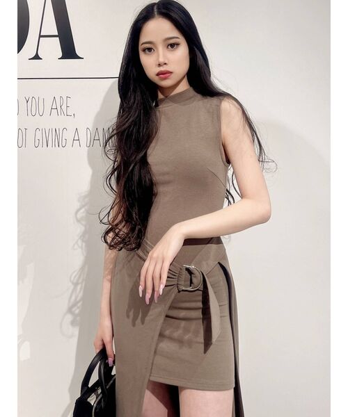 GYDA（ジェイダ）の「レイヤードデザイン ノースリーブワンピース（ワンピース・レディース・ブラック/ベージュ・FREE）」の7枚目の写真