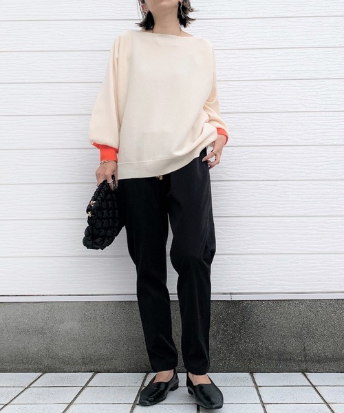 Q(キュー)の「袖先カラー横リブニット(ニット/セーター・レディース・ブラック/ブルー/アイボリー/エメラルド・MEDIUM)」の7枚目の写真