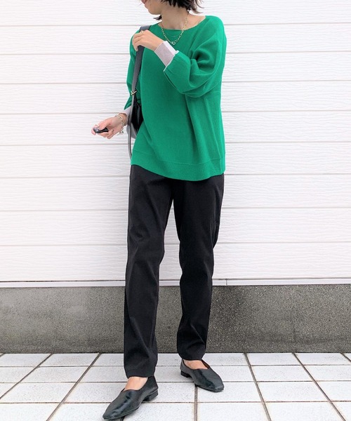 Q(キュー)の「袖先カラー横リブニット(ニット/セーター・レディース・ブラック/ブルー/アイボリー/エメラルド・MEDIUM)」の8枚目の写真