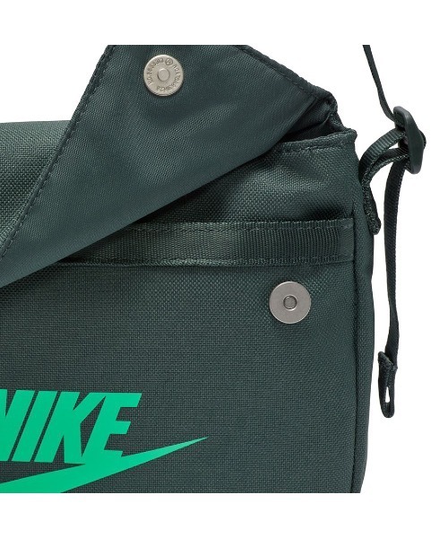 超貴重　レア　gallery dept　NIKE　再構築　リメイク　ボディバッグ 超貴重 レア gallery dept NIKE 再構築 リメイク ボディバッグ