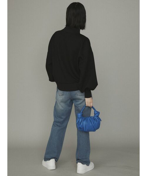 COTORICA（コトリカ）の「【THE DAYZ TOKYO】ボリュームスリーブハイネックプルオーバー（Tシャツ/カットソー・レディース・ブラック/ダークグリーン/ブラウン・FREE）」の11枚目の写真