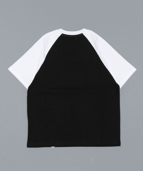 Chica（チカ）の「Chica/チカ/バタフライプリントTシャツ（Tシャツ/カットソー・レディース・ホワイト/ブラック・1/2）」の6枚目の写真