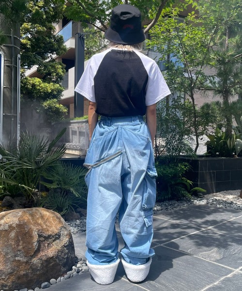 Chica（チカ）の「Chica/チカ/バタフライプリントTシャツ（Tシャツ/カットソー・レディース・ホワイト/ブラック・1/2）」の3枚目の写真