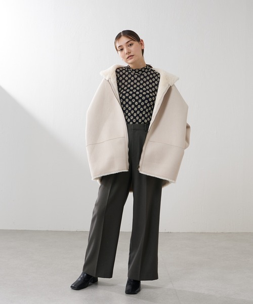 Lui's（ルイス）の「フラワーシャーリングパフブラウス（シャツ/ブラウス・レディース・ベージュ/ブラック/オフホワイト・FREE）」の13枚目の写真