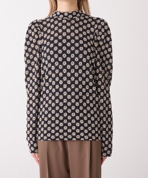 Lui's（ルイス）の「フラワーシャーリングパフブラウス（シャツ/ブラウス・レディース・ベージュ/ブラック/オフホワイト・FREE）」の19枚目の写真