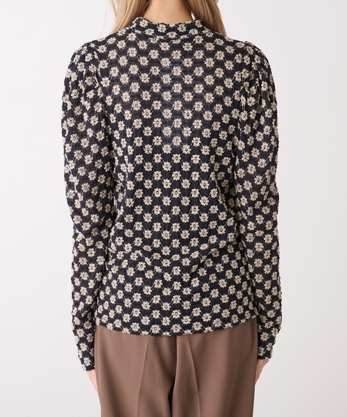 Lui's（ルイス）の「フラワーシャーリングパフブラウス（シャツ/ブラウス・レディース・ベージュ/ブラック/オフホワイト・FREE）」の21枚目の写真