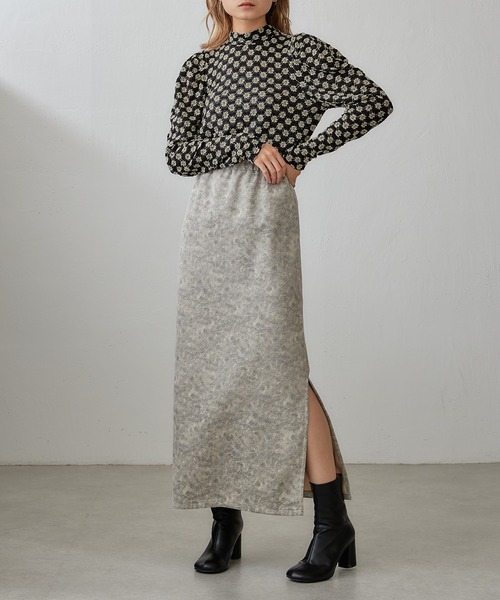 Lui's（ルイス）の「フラワーシャーリングパフブラウス（シャツ/ブラウス・レディース・ベージュ/ブラック/オフホワイト・FREE）」の18枚目の写真