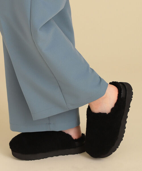 WEB限定】UGG(R) / FUZZ SUGAR SLIDE WEB限定】UGG(R) / FUZZ SUGAR SLIDE