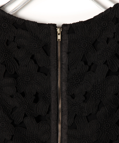 CAROLINA GLASER（カロリナ グレイサー）の「CAROLINA GLASER / レースショート トップス（その他トップス・レディース・ブラック/クリーム・ONE SIZE）」の9枚目の写真