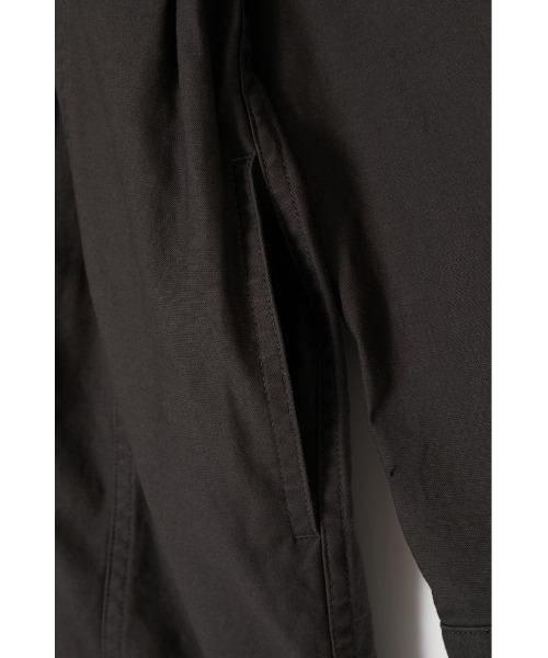 MOUSSY（マウジー）の「COTTON SHIRT MINI ドレス（シャツワンピース・レディース・ベージュ/オレンジ系その他/ライトブラック・1/2）」の15枚目の写真