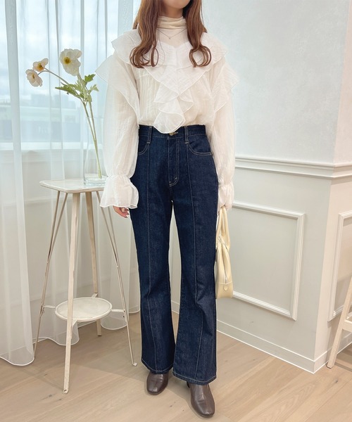 apres jour(アプレジュール)の「シアーラッフルブラウス【ZOZOTOWN限定アイテム】(シャツ/ブラウス・レディース・ピンク/ブラック/アイボリー/オフホワイト・X-LARGE/フリー)」の11枚目の写真
