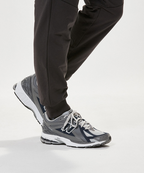 NEW BALANCE（ニューバランス）の「【New Balance / ニューバランス】M1906R（スニーカー・メンズ・ホワイト/ライトグレー・27.5cm/26.5cm/27cm/26cm/28cm）」の11枚目の写真