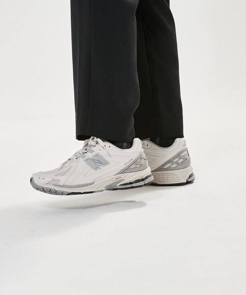 NEW BALANCE（ニューバランス）の「【New Balance / ニューバランス】M1906R（スニーカー・メンズ・ホワイト/ライトグレー・27.5cm/26.5cm/27cm/26cm/28cm）」の18枚目の写真