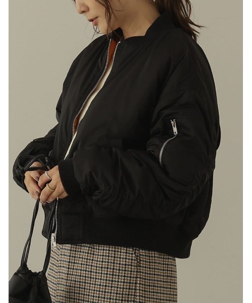 Re:EDIT（リエディ）の「MA-1ショートブルゾン（MA-1・レディース・ブラック/ライトカーキ・MEDIUM）」の12枚目の写真