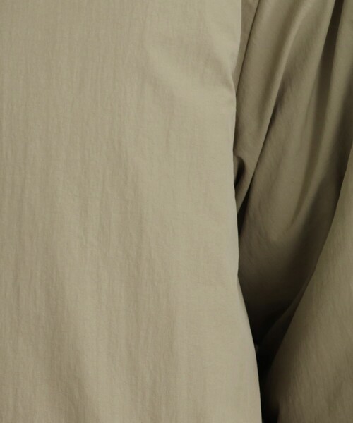 SHOO・LA・RUE(シューラルー)の「◆すっきりシルエットで軽くて暖か【撥水加工】ノーカラー中綿入りコート(ノーカラーコート・レディース・オリーブ/ブラック・04/03/02)」の16枚目の写真