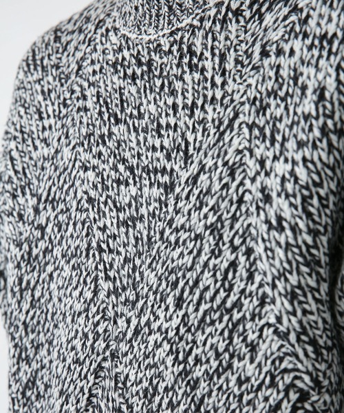 URBAN RESEARCH Sonny Label（アーバンリサーチサニーレーベル）の「『洗濯可』『毛玉防止』クロスパターンニットプルオーバー（ニット/セーター・メンズ・イエロー/ブラウン/ブラック系その他・MEDIUM/LARGE）」の15枚目の写真