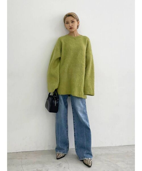 EMODA（エモダ）の「ルーズダウニーニット（ニット/セーター・レディース・ブラウン/ピンク/ブルー/ライム・FREE）」の11枚目の写真