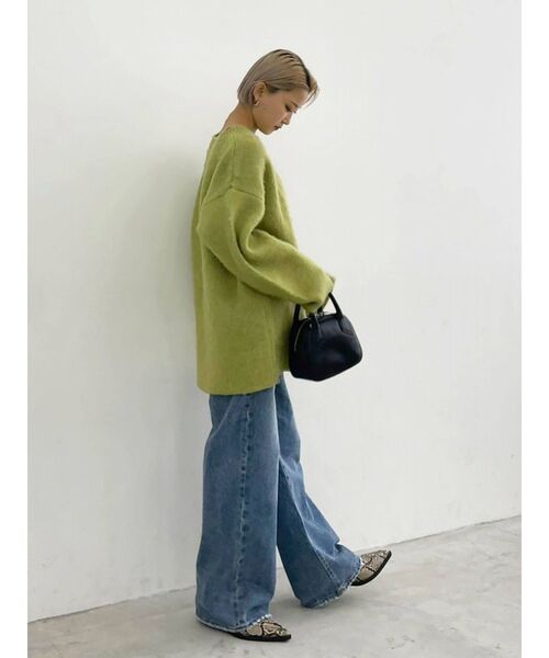 EMODA（エモダ）の「ルーズダウニーニット（ニット/セーター・レディース・ブラウン/ピンク/ブルー/ライム・FREE）」の12枚目の写真