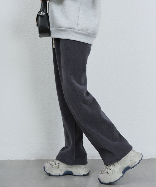 MAISON DE THERESE（メゾン ド テレーズ）の「暖かい裏毛ワイドパンツ（その他パンツ・レディース・ベージュ/アイボリー/ブラック/グレー・S/M/L）」の4枚目の写真