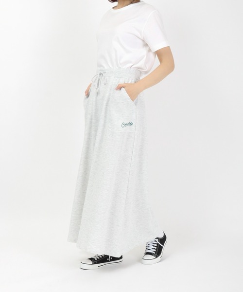 CONVERSE(コンバース)の「CONVERSE(コンバース)スウェットスカート/ロングフレアスカート(スカート・レディース・アッシュグレー/ブラック/グレー・M/L)」の18枚目の写真