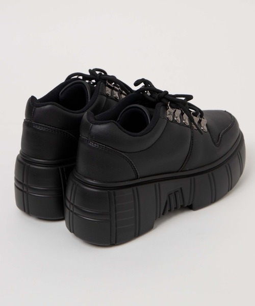 WEGO(ウィゴー)の「WEGO/チャンキーソールスニーカー(スニーカー・レディース・ホワイト/ブラック・MEDIUM/LARGE)」の10枚目の写真