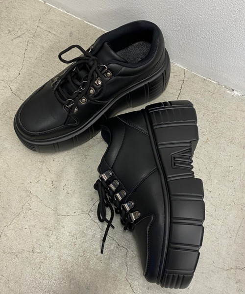 WEGO(ウィゴー)の「WEGO/チャンキーソールスニーカー(スニーカー・レディース・ホワイト/ブラック・MEDIUM/LARGE)」の12枚目の写真