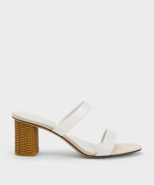 CHARLES & KEITH（チャールズ & キース）の「ラタンブロックヒール サンダル（サンダル・レディース・ライトブラウン/ブラック/ホワイト・22.5cm/23.5cm/25cm/23cm/24.5cm/25.5cm）」の2枚目の写真