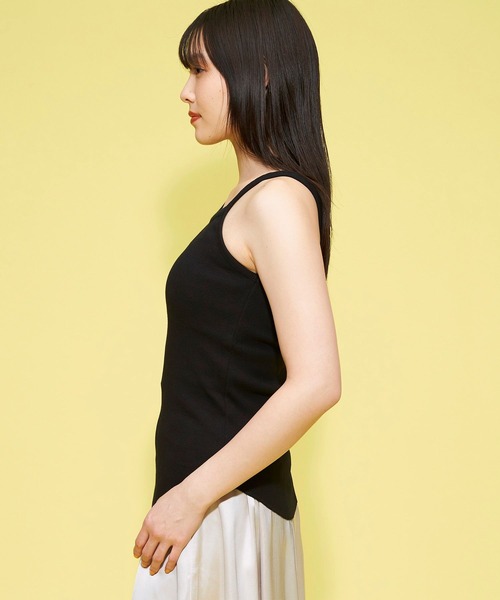 FOREVER 21（フォーエバー トゥエンティーワン）の「アシメテレコタンク（その他トップス・レディース・ブラック/ライトグレー/ホワイト/ブラウン・SMALL/MEDIUM）」の8枚目の写真