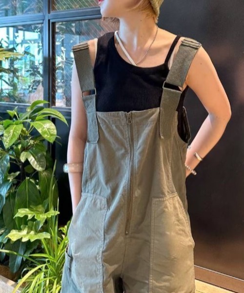 FOREVER 21（フォーエバー トゥエンティーワン）の「アシメテレコタンク（その他トップス・レディース・ブラック/ライトグレー/ホワイト/ブラウン・SMALL/MEDIUM）」の21枚目の写真