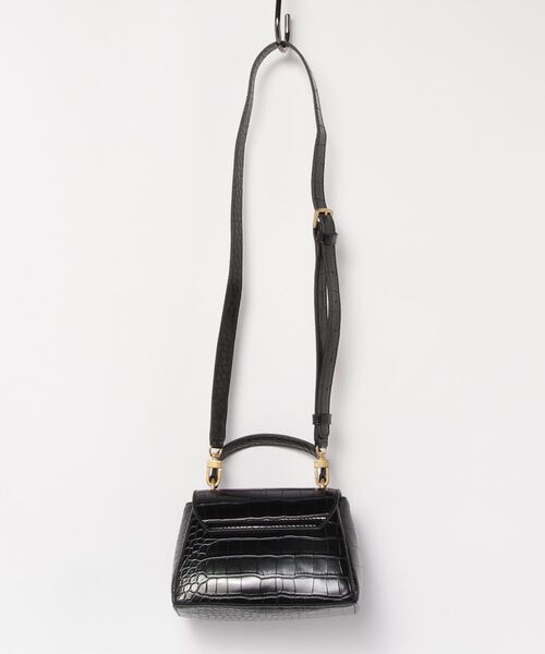 Guess（ゲス）の「MONTREAL Mini Crossbody Flap（ショルダーバッグ・レディース・ブラック・ONE SIZE）」の16枚目の写真
