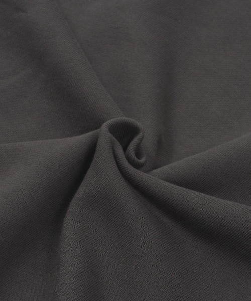 STAY GOLD（ステイゴールド）の「STAY GOLD ワンポイント刺繍 ハーフZIP / オーバーサイズ ハーフジップ スウェット ビッグシルエット トレーナー（スウェット・メンズ・チャコール/オートミール・M/L）」の8枚目の写真